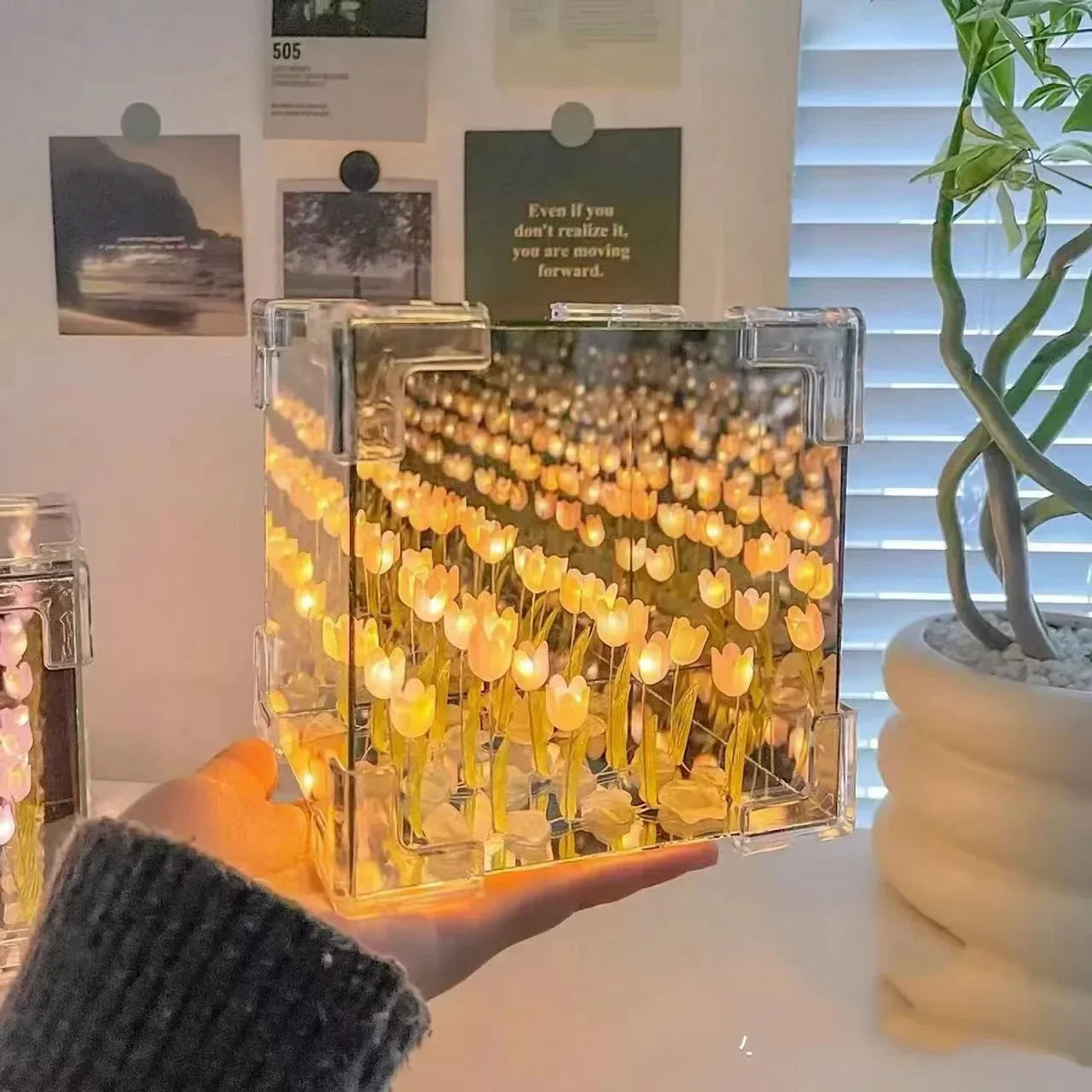 DIY Tulip Mirror Cube Lamp Flower Table Lamp Handmade Romantic Valentine's Day Lamp Tulips Home Decorations Gift for Girlfriend