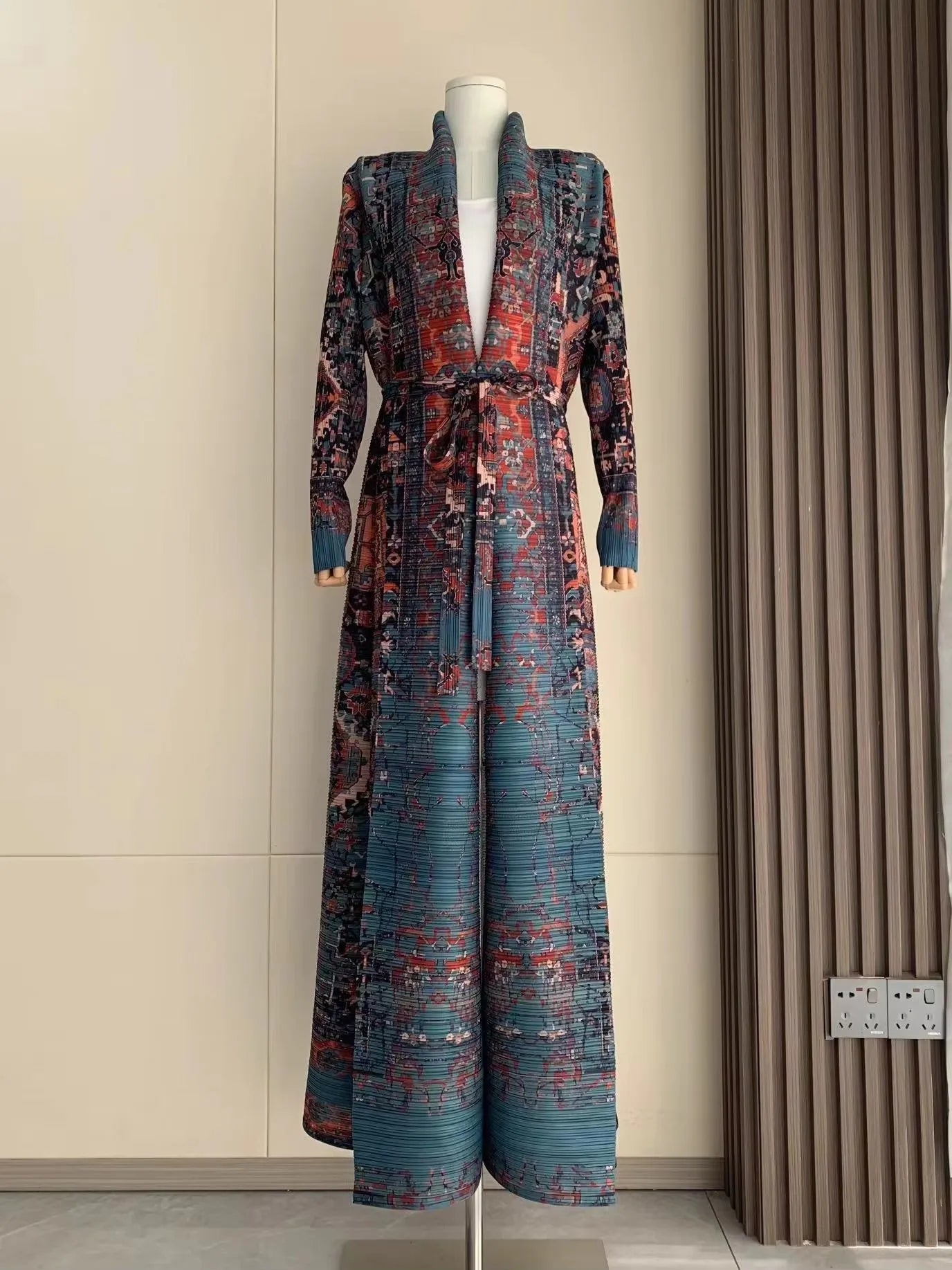 Miyake Pleated Abaya Print Foldable Collar Women's Long Sleeve Robe 2024 New Winter Original Design Fashion Cardigan Coat