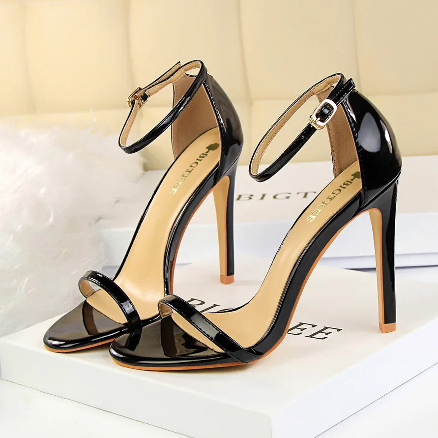 Women Summer 8cm 11cm High Heels Fetish Sandals Gladiator Platform Strap Glossy Leather Sandles Lady Nude Low Heels Party Shoes