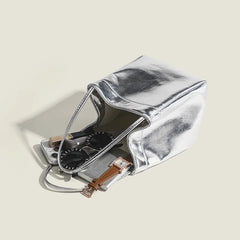 Silver bucket bag for women 2024 new fashionable and simple lunch box bag, niche western-style texture hand-held small bag